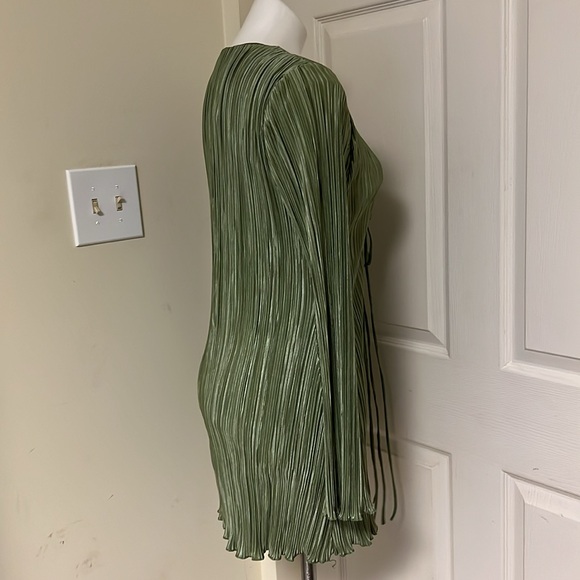 Princess Polly Dress Green size 4 NWT - Picture 5 of 11